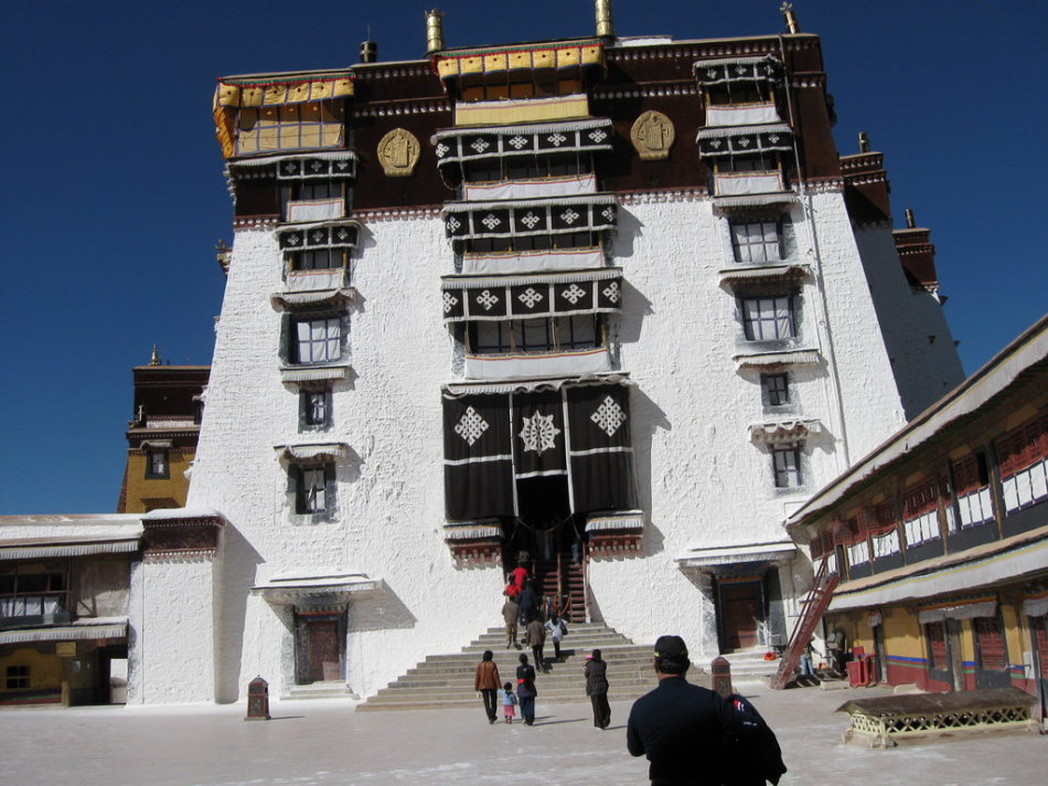 side-door-of-potala