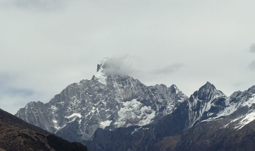 Mount Siguniang or Mount Skubla རི་བོ་སྐུ་བླ