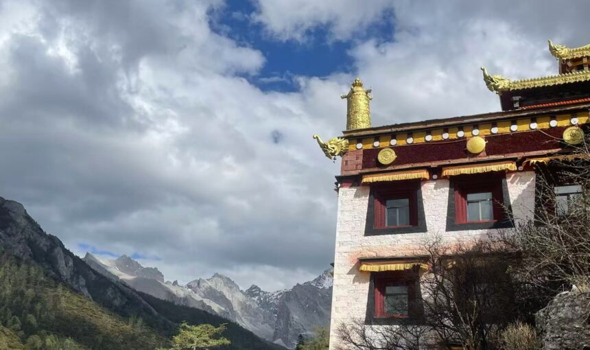 Tsogo Monastery མཚོ་འགོ་དགོན་པ