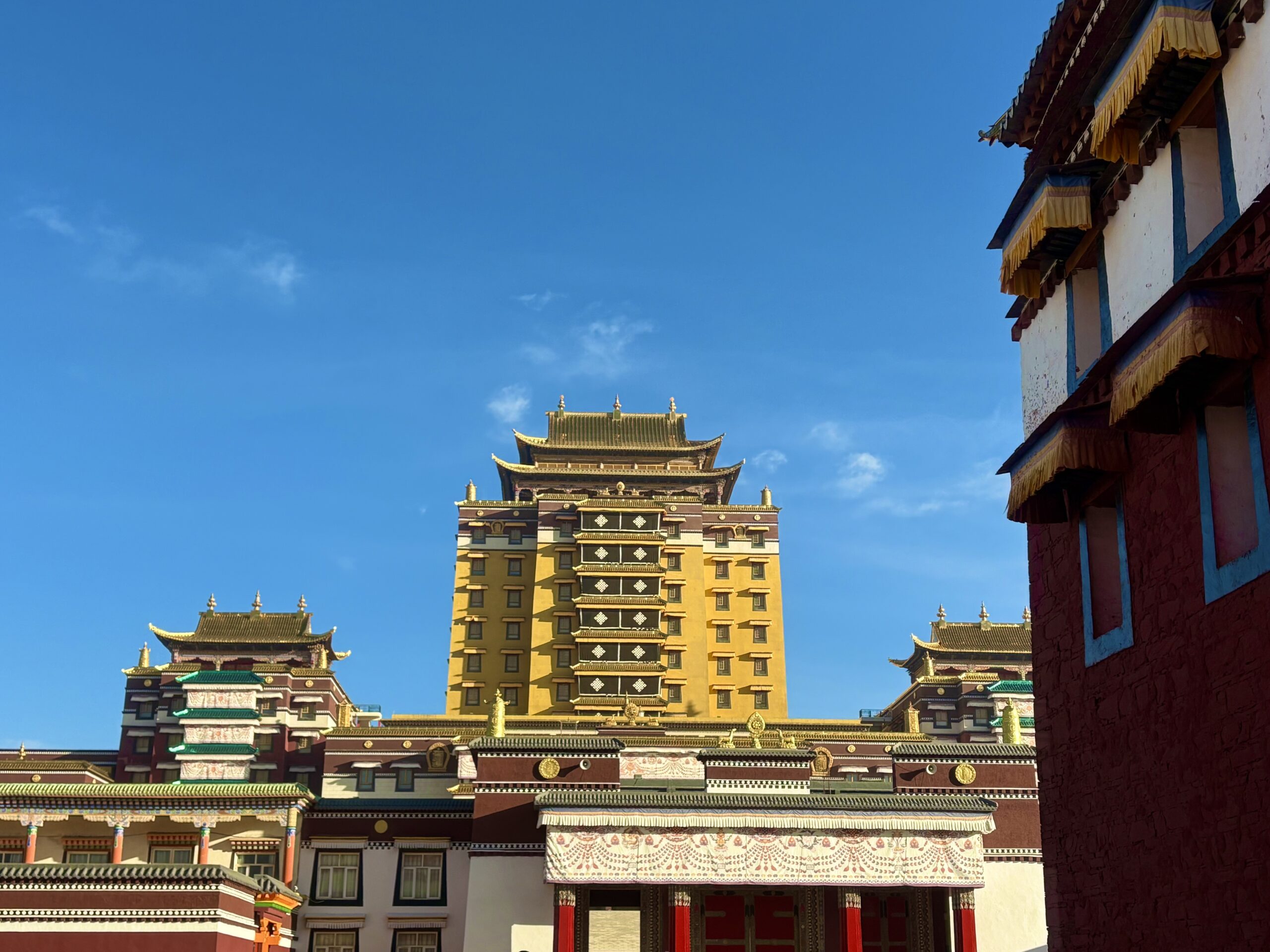 Gomang Monastery རྔ་བ་སྒོ་མང་དགོན་པ།