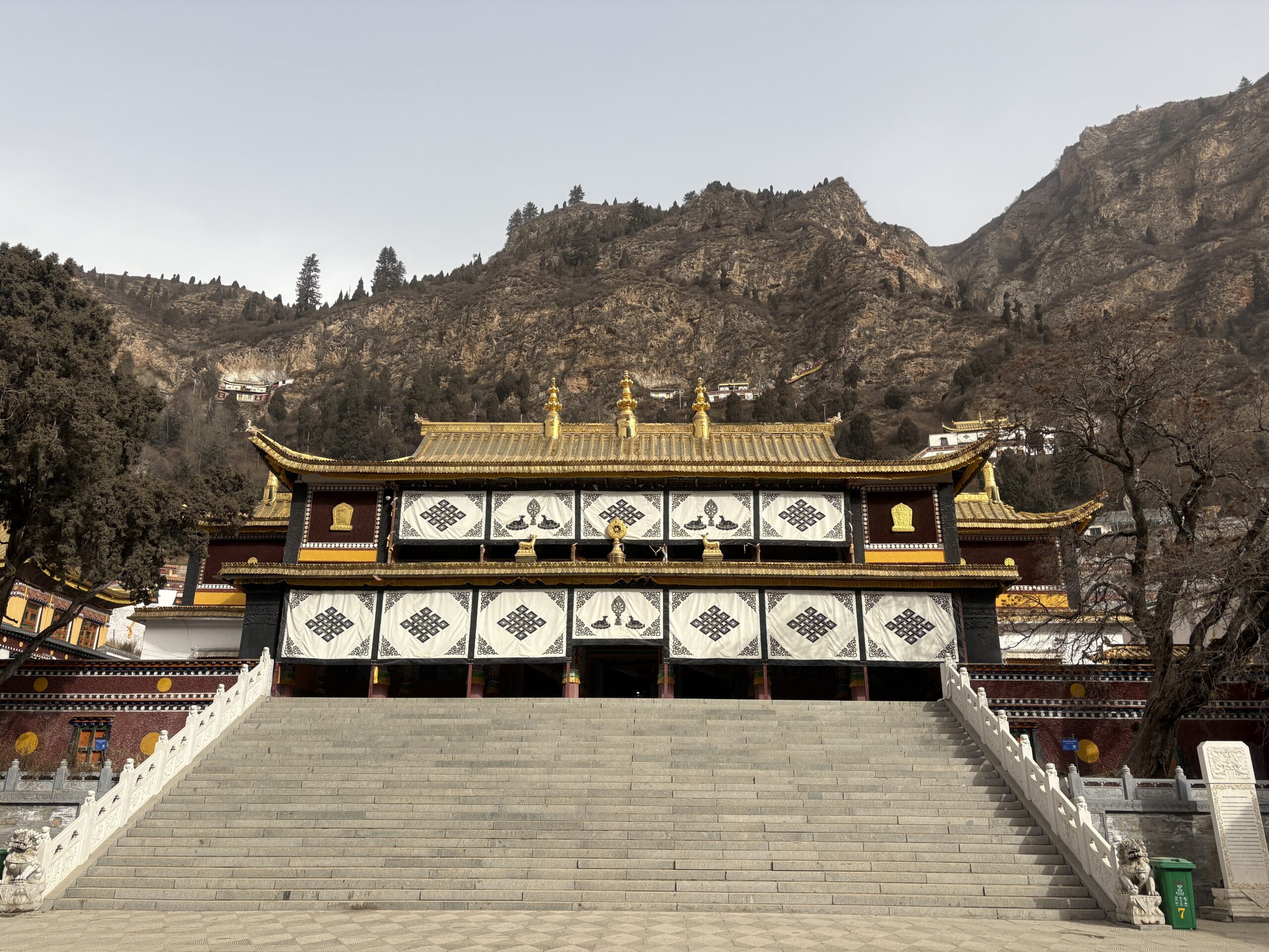 Gönlung Jampa Ling དགོན་ལུང་བྱམས་པ་གླིང་།